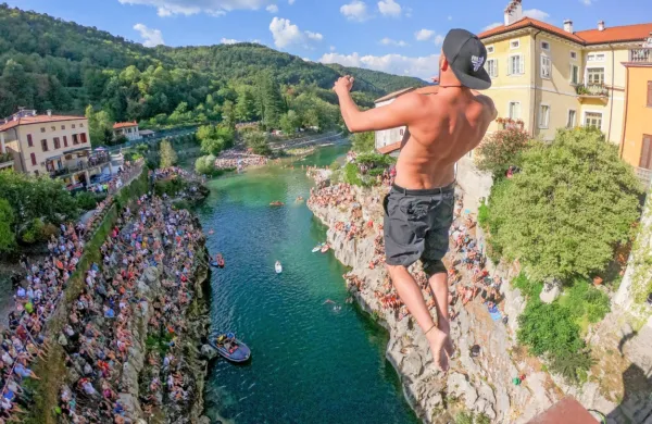 V Kanalu bodo v reko Sočo “skočili” tudi s pomočjo virtualnih očal 
in z njimi spoznavali podvodni svet rečne lepotice.