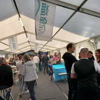 Ribja tržnica postaja osrednji dogodek Festivala soške postrvi s 
promocijo lokalne ribje hrane. 