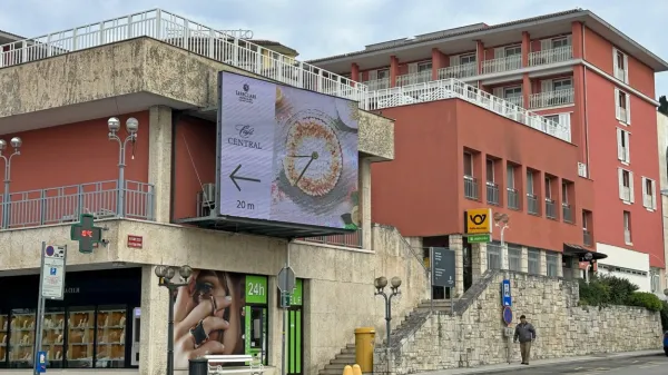 Prostori pošte v Portorožu naprodaj za skoraj milijon evrov