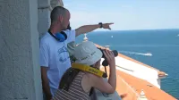 Člani društva Morigenos velikokrat delfine opazujejo s pirabnskeag 
zvonika, kar so običajno prikažejo tudi obiskovalcem na dnevu delfinov. 

