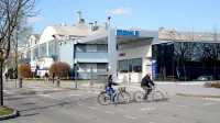 Vodstvo družbe Mahle je  za letos napovedalo odpuščanje skupaj 
610 zaposlenih, a medtem je kar nekaj zaposlenih odšlo samih. 