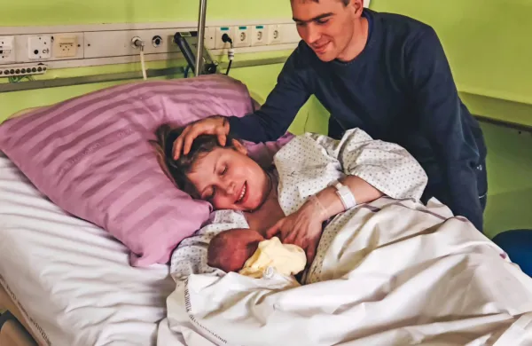 Rekorderka je prvič postala mamica