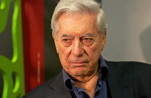 Perujski pisatelj in Nobelov nagrajenec Mario Vargas Llosa je v 
nedeljo umrl v perujski prestolnici, je sporočila njegova družina. 