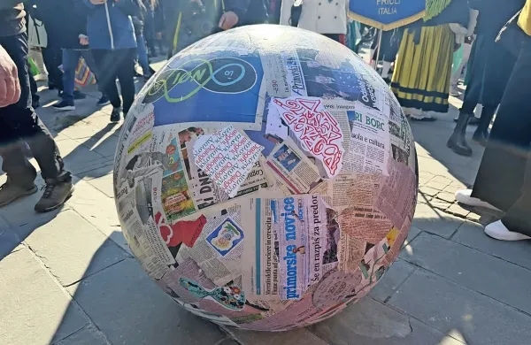 Pistolettovo kroglo so v Novo Gorico prikotalili ob kulturnem 
prazniku