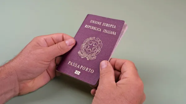 Italija namerava zaostriti pridobitev državljanstva tako za izseljence kot njihove rojake v zamejstvu.