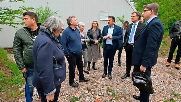 Minister Matej  Arčon na ogledu Stadiona 1. maj