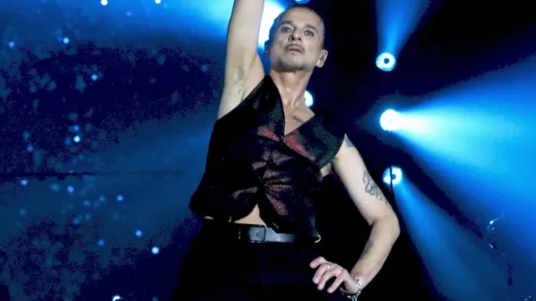 Depeche Mode napovedali koncertni film M