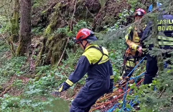 Na Bov&scaron;kem iz Koritnice re&scaron;ili kajaka&scaron;a (FOTO, VIDEO)
