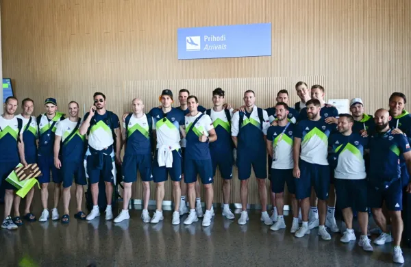 Leta 2004 je bila Slovenija na odbojkarski svetovni lestvici na 64. mestu, 20 let pozneje pa na izjemnem drugem.