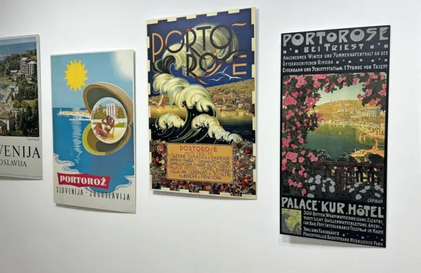 Prvi plakati izvirajo še iz obdobja pred prvo svetovno vojno. 