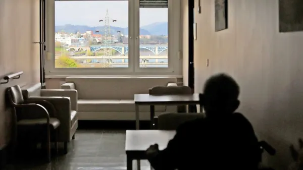 Demenca ni le bozelen starejših. 