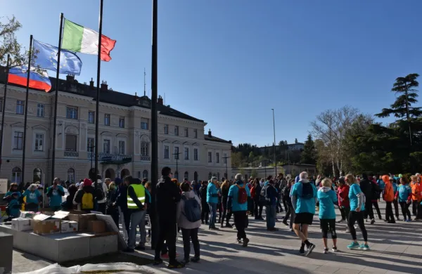 Drugi  vrhunec EPK bo med 1. in 10. majem  postregel s številnimi 
kulturnimi, športnimi in družabnimi dogodki. Osrednje prizorišče 
bo na Trgu Evrope (na fotografiji), kjer bo veljala posebna 
prometna ureditev.