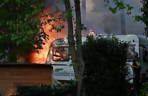 Na območju openskega kampa Obelisco se je danes okrog 18.30 
vnel požar.