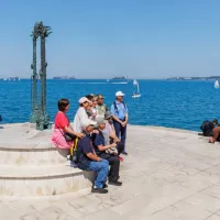 Primorski turistični kraji pokajo po &scaron;ivih (FOTO)