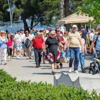 Primorski turistični kraji pokajo po &scaron;ivih (FOTO)