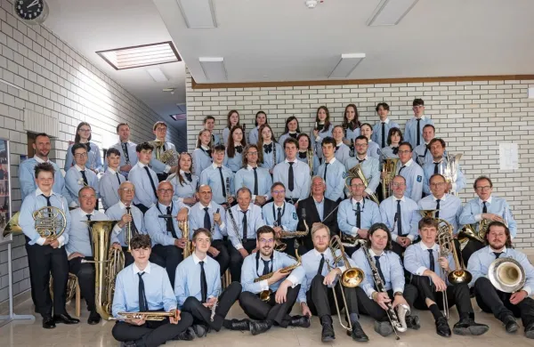 Pihalni orkester Piran z dirigentom Iztokom Babnikom 