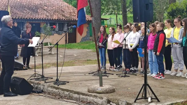 Utrinek s prireditve ob dnevu upora proti okupatorju, 26. aprila na 
sv. Katarini v Ankaranu