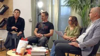 Strip Plapolanje skale so v čitalnici koprske knjižnice prestavili (z 
leve) avtorica besedila Ines Cergol, stripar  Matej Kocjan Koco, 
bibliotekarka Alenka Penjak in vodja domoznanskega oddelka 
Peter Štoka. 