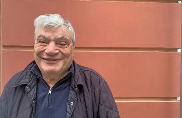 Clemente Ukmar je bil edini dvojnik/kaskader Paola Villaggia v 
vseh filmih o Fantozziju.