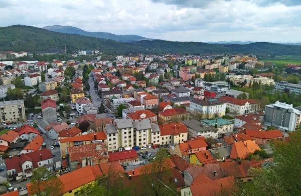 Vlada je potrdila spremembe sofinanciranja investicij javne infrastrukture Postojne v letih 2024 in 2025. 