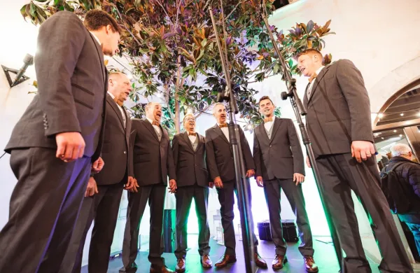 Oktet Aljaž in Rudi Bučar: Svet ni majhen, Istra je velika