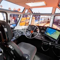 Notranjost nove pilotine. Kot je dejal direktor podjetja Radko 
Malačič, je novo plovilo izjemnega pomena za delo pilotov. 