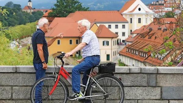 Sindikati nad rušenjem mostu do upokojitve niso navdušeni. 