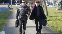 Robert  Časar  z  odvetnikom Danielom Planinšcem  (desno) 