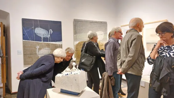 Razstava na gradu Kromerk obsega več kot 150 Makučevih del. 