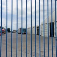 Zakaj je tovornjak s čajem za nizozemskega kupca z Nizozemske 
pripeljal carinit blago v Sežano, kriminalisti še ugotavljajo.