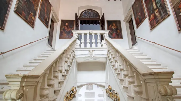 Portreti članov družine Tarsia v Pokrajinskem muzeju Koper