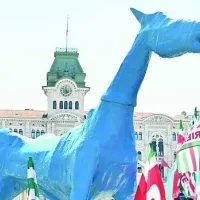 Potovanje po Sloveniji bo Marco Cavallo končal v obeh Goricah