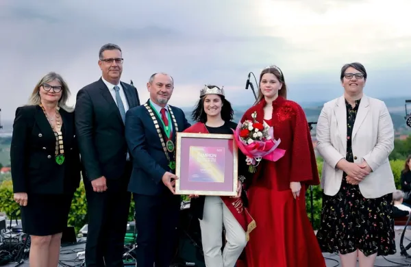 Novi kralj refo&scaron;ka je Ludvik Nazarij Glavina iz vinske kleti Santomas (FOTO)