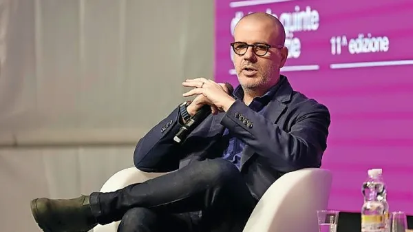 Nello Scavo, vojni dopisnik časnika Avvenire in prejemnik priznanja Unicef Link za razkritje žalostnih zgodb otrok v Ukrajini.