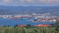 Obalno-kraška statistična regija se tradicionalno opira na logistiko.