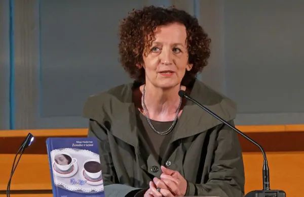 Maja Haderlap na nedavnem branju iz nove knjige pod okriljem 
Evropske prestolnice kulture Nova Gorica - Gorica