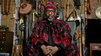 Starosta newyorške jazz scene William Parker  s triom bo zaključil 
uvodni, petkov večer Jazz Cerkno '25. Ob igri na kontrabas bo 
piskal tudi na japonsko piščal šakuhači.