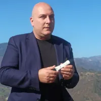 Profesor, vsestranski glasbenik Boštjan Gombač s triom, se bo z 
namenskim projektom Zvočna golen sočasno poklonil 30. obletnicama najdbe neandertalčeve piščali in festivala.