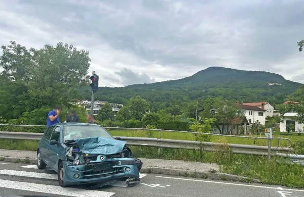 Čelno trčila v križi&scaron;ču v Kromberku