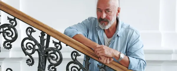 (INTERVJU) Dragan Bosnič: “Šola je lep primer evolucije, ki je obrnjena na glavo”