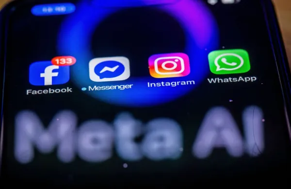 Zveza potro&scaron;nikov Slovenije poziva Meto k ustavitvi urjenja umetne inteligence na podatkih uporabnikov