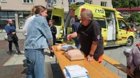 Zdravstveni delavci so na dnevu zdravja občane učili, jim merili 
osnovne življenjske parametre in  vabili k preventivi zdravja.