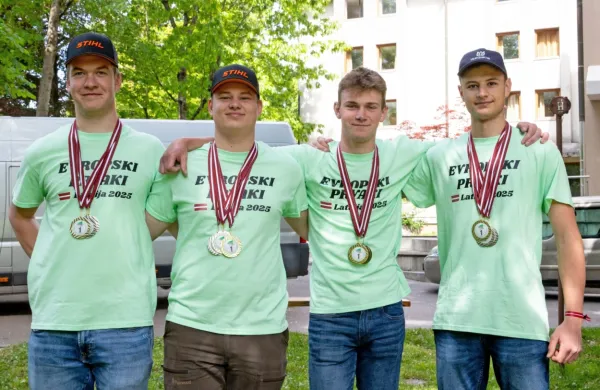 Evropski prvaki doma v Postojni