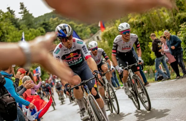 Rožnata majica je vrnila udarec