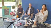 Gledališke abonmaje, ki so od 30. maja na voljo tudi na spletu,  je 
predstavila kuratorica Yulia  Kristoforova (desno) ob direktorju 
Borutu Bažcu in Barbari Jakomin. 


