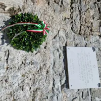 Vinišče: obeležje spominja na požig vasi maja 1944 in na pogum domačinov