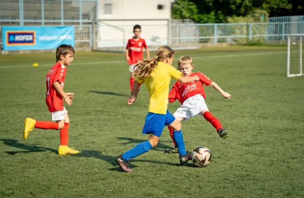 V Izoli se je zbralo kar 300 mladih nogometašev