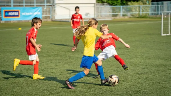 V Izoli se je zbralo kar 300 mladih nogometašev