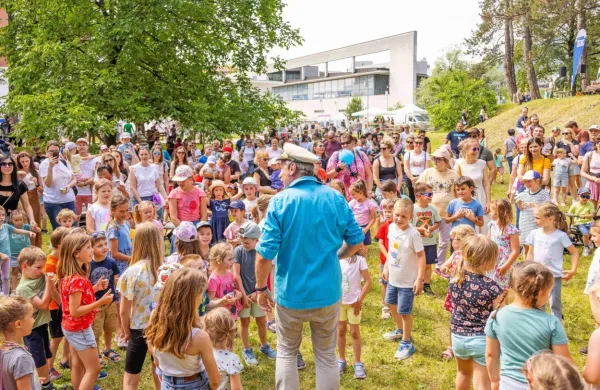Mladi talenti zasijali v Deželi prijateljev
