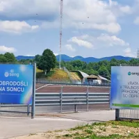 Odprli prvo sončno elektrarno družbe So&scaron;ke elektrarne Nova Gorica